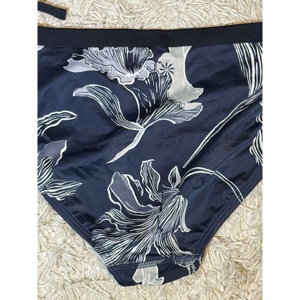 Athleta Fiore Wrap Bikini Set Size Small Navy Floral Criss Cross Back Strappy - Picture 7 of 8